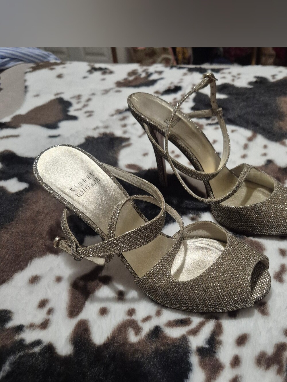 Stuart Weitzman Gold Glitter Peep-Toe High Heel Sandals..Size:7 1/2 M